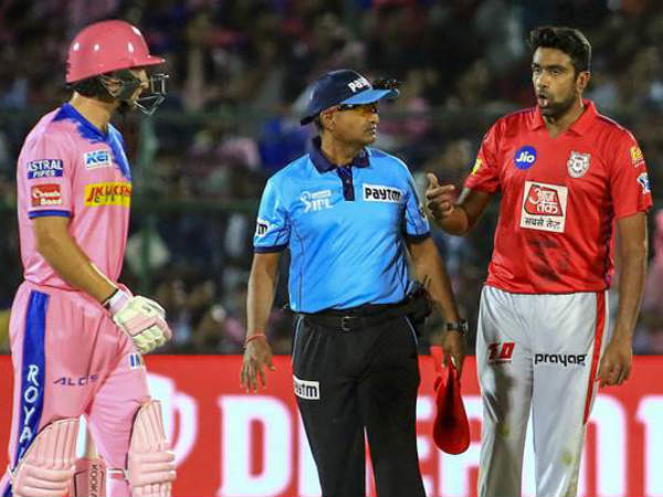 నేను క్రీజులోనే ఉన్నా