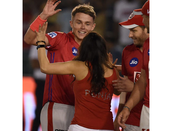 ఐపీఎల్‌లో హ్యాట్రిక్ వికెట్లు తీసిన బౌలర్లు