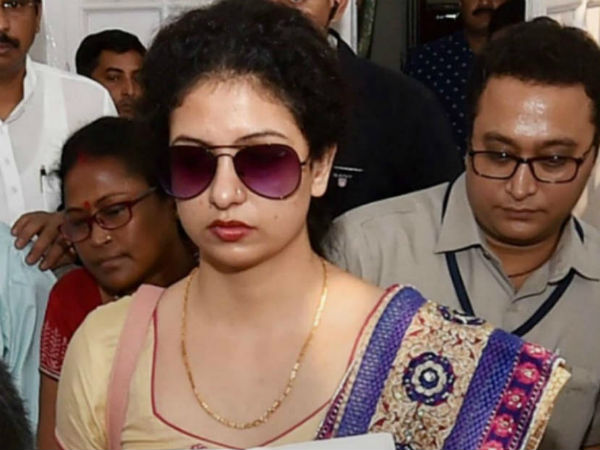 బెయిల్‌పై విడుదల 