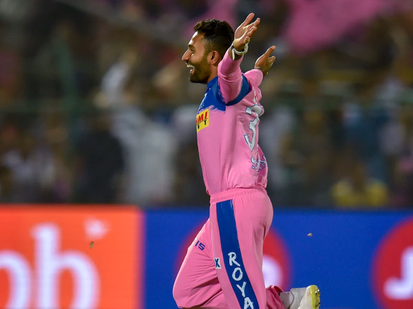 లెజెండరీ వికెట్లు తీయడం అదృష్టం: