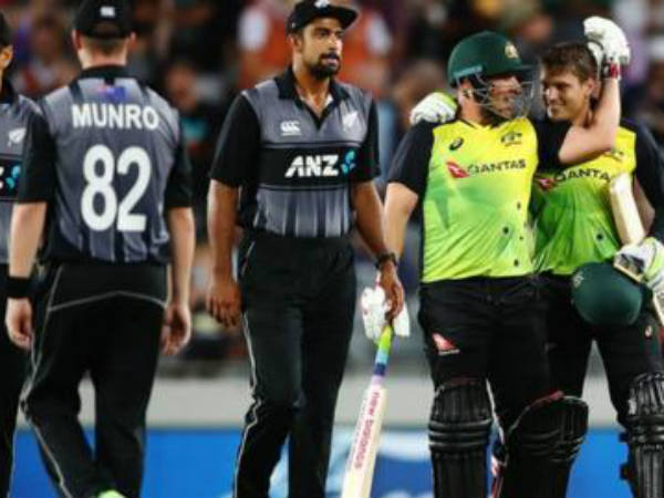 2015: గ్రూప్ స్టేజిలో ఆస్ట్రేలియాపై న్యూజిలాండ్ ఒక వికెట్ తేడాతో విజయం, ఆక్లాండ్