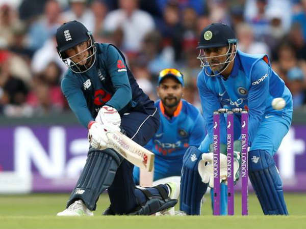 2011: ఇండియా-ఇంగ్లాండ్ మ్యాచ్ టై, బెంగళూరు