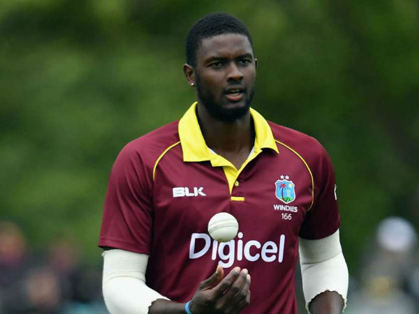 ఎవరినీ ఎంపిక చేయని జాసన్ హోల్డర్ ఎవరినీ ఎంపిక చేయని జాసన్ హోల్డర్