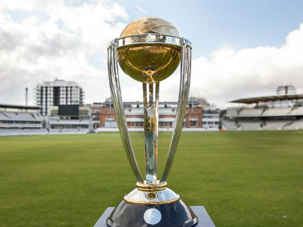 ట్రోఫీతో తిరిగిరావాలి: ట్రోఫీతో తిరిగిరావాలి: