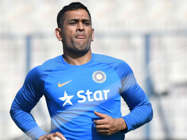 ఆలస్యంగా వచ్చే ఆటగాళ్లకు రూ. 10వేలు జరిమానా