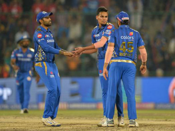 ప్లేఆఫ్ బెర్తుని ఖాయం చేసుకున్న ఢిల్లీ, చెన్నై