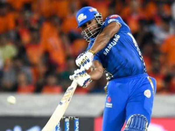 గాల్లోకి బ్యాటు: