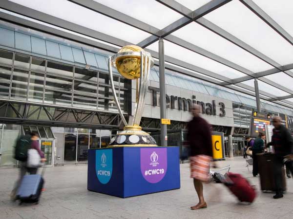 ప్రత్యక్షంగా నాలుగు వేల మంది: