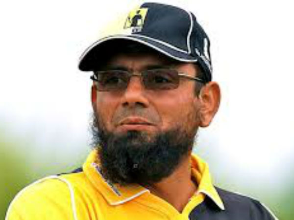 సక్లైయిన్ ముస్తాక్ రికార్డు బద్దలు