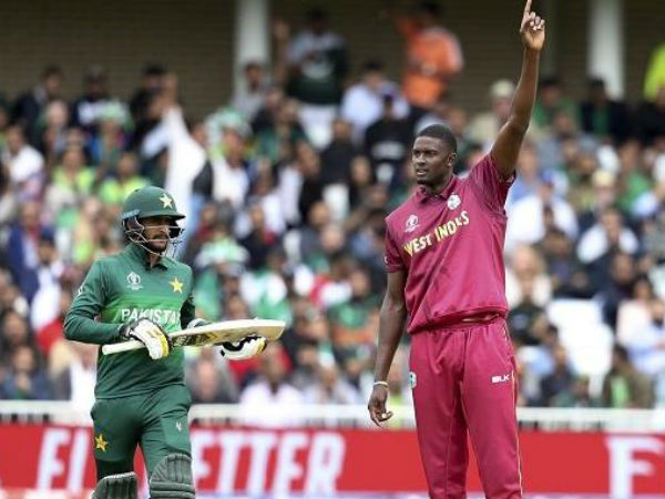 హోల్డర్ మీడియాతో మాట్లాడుతూ 