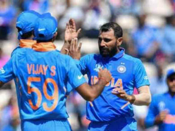 మ్యాచ్ మొత్తానికీ రెండే సిక్స‌ర్లు..