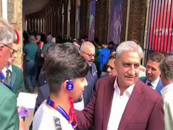 త‌ర‌లి వ‌చ్చిన పాకిస్తాన్ అతిర‌థులు