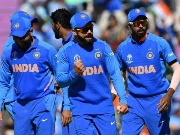 గేరు మార్చడానికి క‌ష్ట‌ప‌డ్డ బ్యాట్స్‌మెన్లు