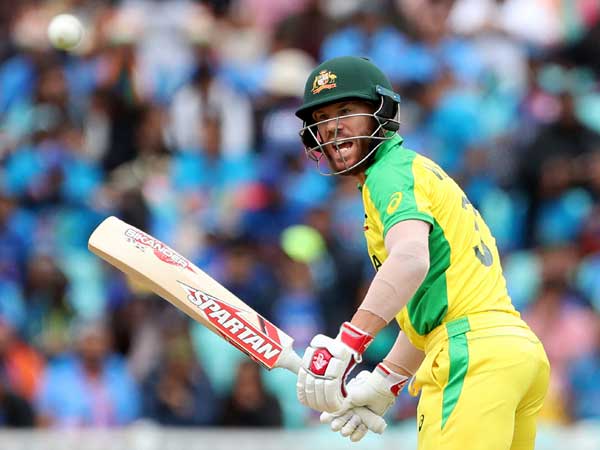 పాక్‌పై సెంచరీ కొట్టిన వార్నర్‌