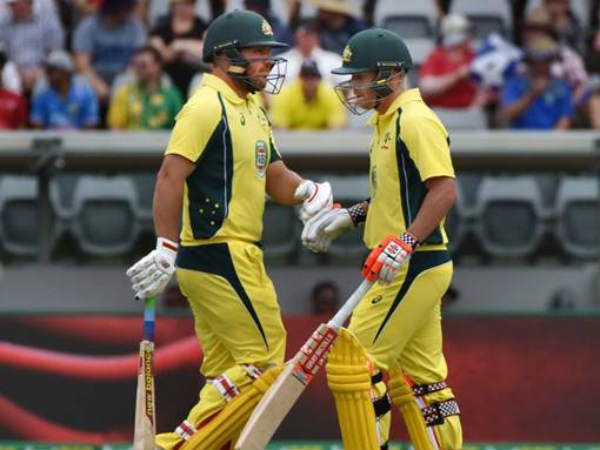 తడబడ్డ మిడిలార్డర్.. తడబడ్డ మిడిలార్డర్..