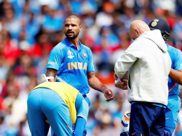 ఆస్ట్రేలియాతో జరిగిన మ్యాచ్‌లో ధావన్‌కు గాయం