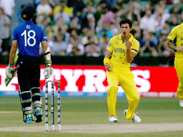 టాస్ గెలిచి.. ప్ర‌త్య‌ర్థికి బ్యాటింగ్ అప్ప‌గించి..