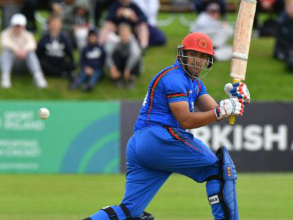 హస్మతుల్లా ఒంటరి పోరాటం: