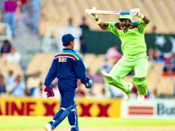 మియాందాద్ కుప్పిగంతులు..