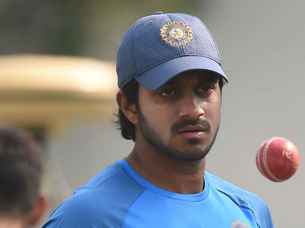 ఈ ఇద్ద‌ర్నీ ప‌క్క‌న పెట్టి..