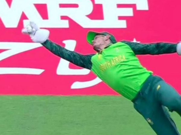  స్టన్నింగ్ క్యాచ్: