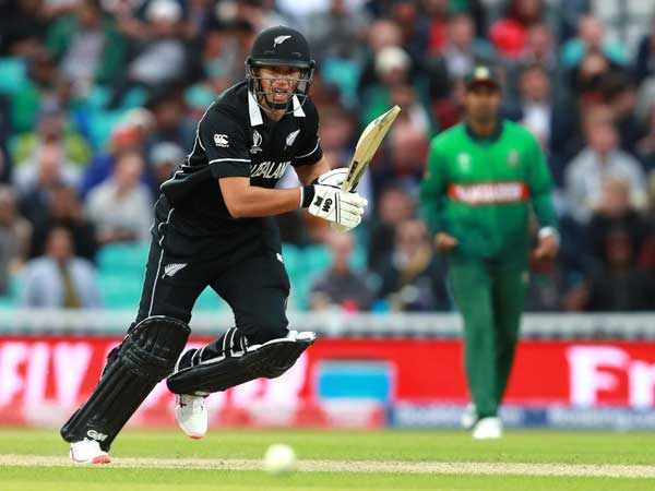 టేలర్‌ హాఫ్ సెంచరీ: