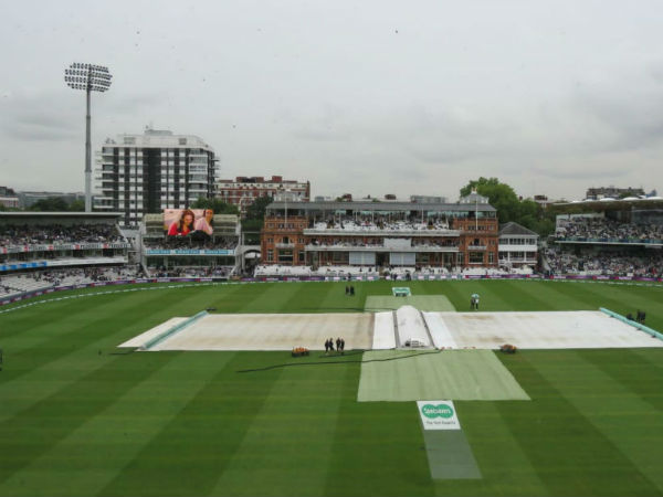 పిచ్, వాతావరణం: