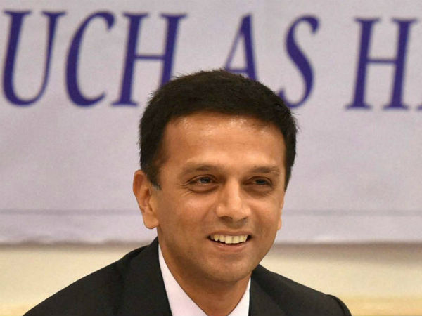  పర్యటనలకు వెళ్లబోడు: