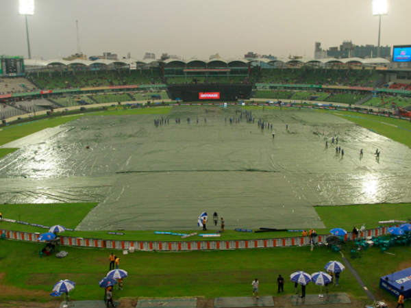  కొంప కొల్లేరే..!