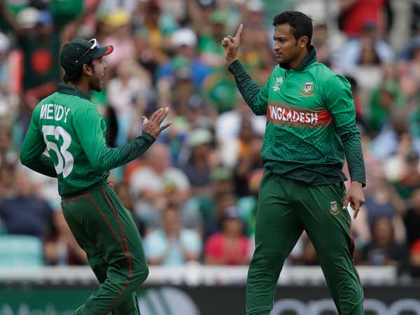 షకీబ్ ఖాతాలో అరుదైన రికార్డు