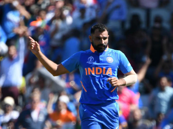 నిప్పులు చెరిగే బంతులతో 