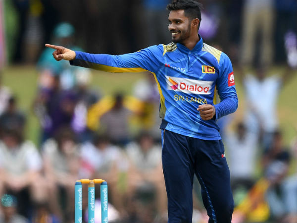 లోయర్‌ ఆర్డర్‌ పని పట్టిన ధనంజయ డిసిల్వా