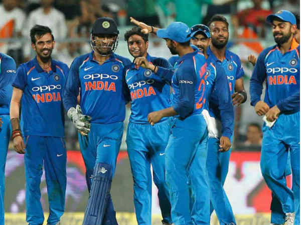 ఒక్క మ్యాచ్‌లో కూడా ఓడిపోకుండా సెమీస్ దిశగా అడుగులు