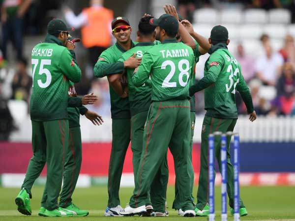 హోల్డర్‌ మెరుపులు: