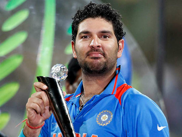 యువీ ఖాతాలో రెండు విభిన్నమైన రికార్డులు