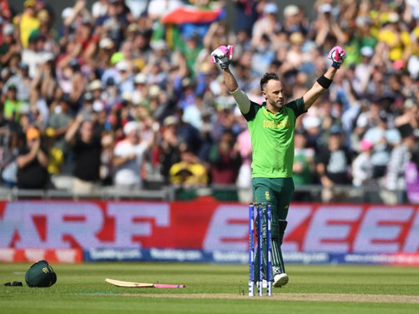 చెల‌రేగిన ఫాప్‌, డూసెన్‌