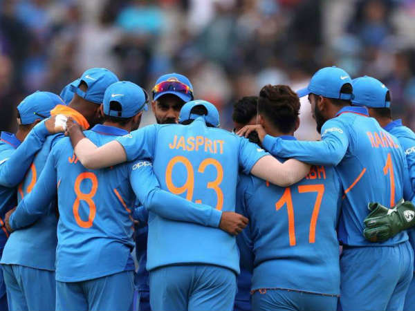 నిబంధనలను ఉల్లంఘించి: