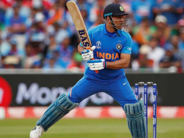 టాస్ గెలిచి తొలుత బ్యాటింగ్ చేసిన న్యూజిలాండ్