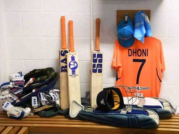 ఇక ఎంతో కాలం క్రికెట్ ఆడ‌లేరా?