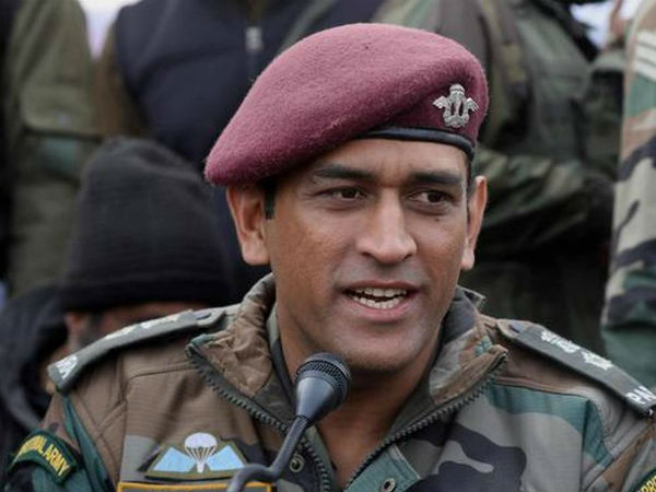 పారాచూట్ రెజిమెంట్‌ విభాగంలో