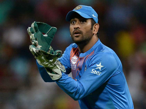 ధోని బ్యాటింగ్‌పై విమ‌ర్శ‌లు..