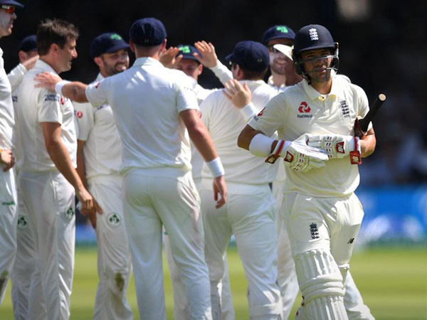 122 పరుగుల ఆధిక్యం: