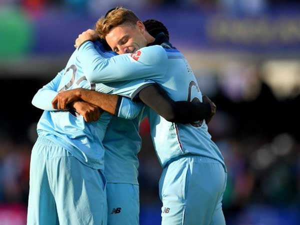 కెప్టెన్‌గా ఇంకా కొనసాగాలి: