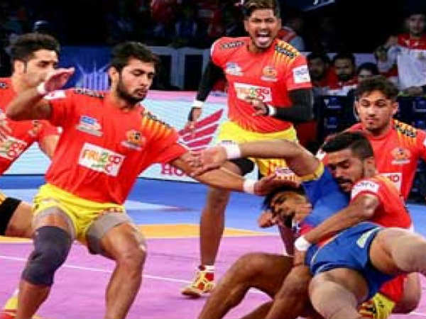  గుజరాత్‌ జోరు: