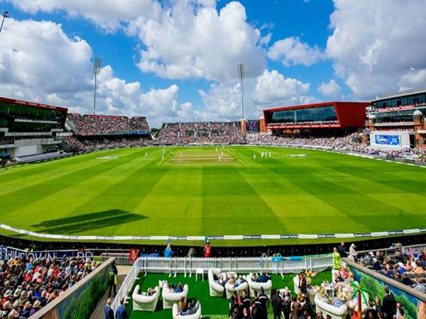 పిచ్, వాతావరణం: