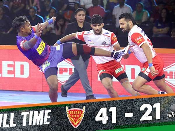 ఢిల్లీ ఆధిక్యం: