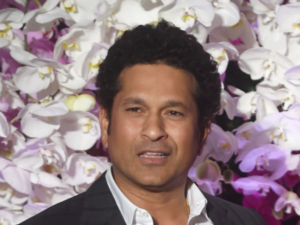 ప్రమాదంలో సచిన్, హెడెన్ రికార్డు