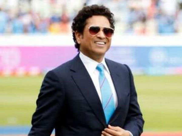 ఆరో క్రికెటర్‌గా సచిన్ టెండూల్కర్