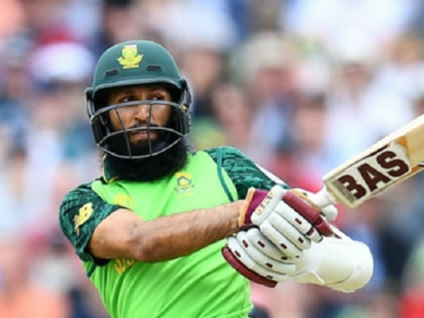 2004లో కెరీర్‌ ఆరంభం: