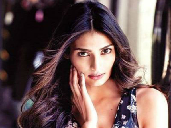 అతియా శెట్టితో ప్రేమలో ఉన్నాడంటూ